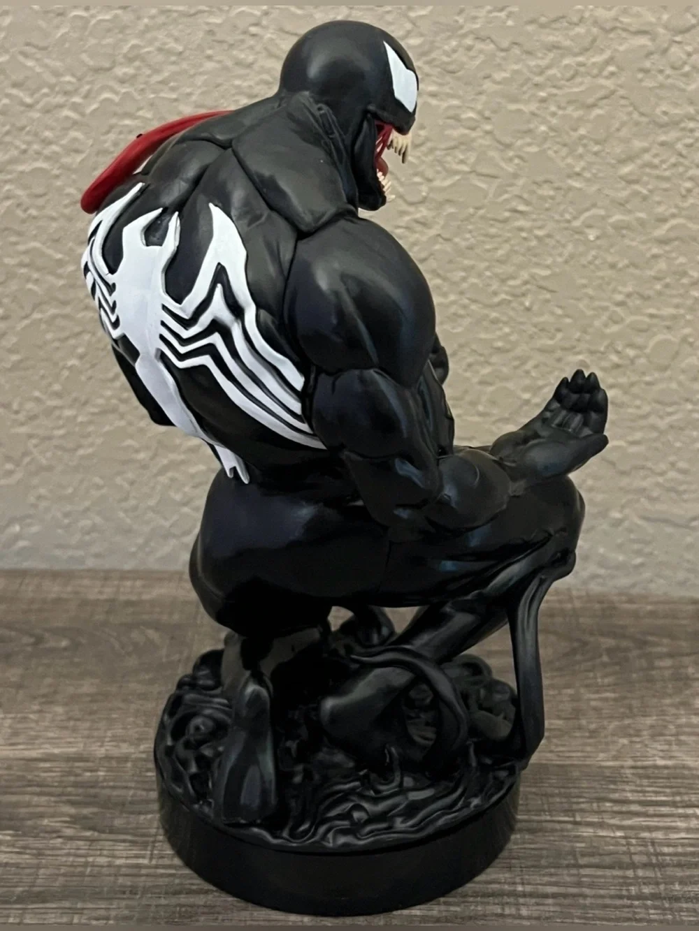 Venom Marvel Comics Cable Guy Gaming Controller Phone Holder Stand.